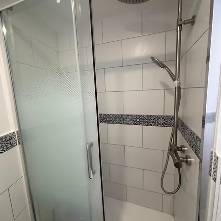 Apartman Spacious Mouraria Steps From The Castle *