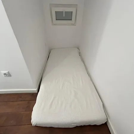 Spacious Mouraria Steps From The Castle * Lisboa