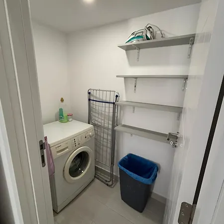 Apartman Spacious Mouraria Steps From The Castle *
